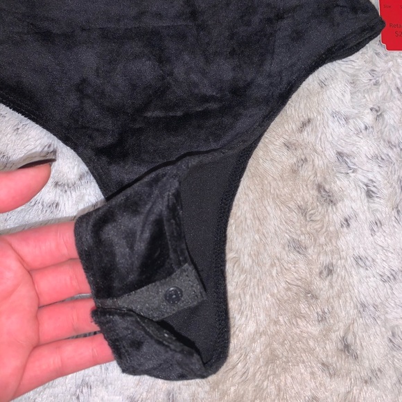 Velvet bodysuit - Picture 4 of 6